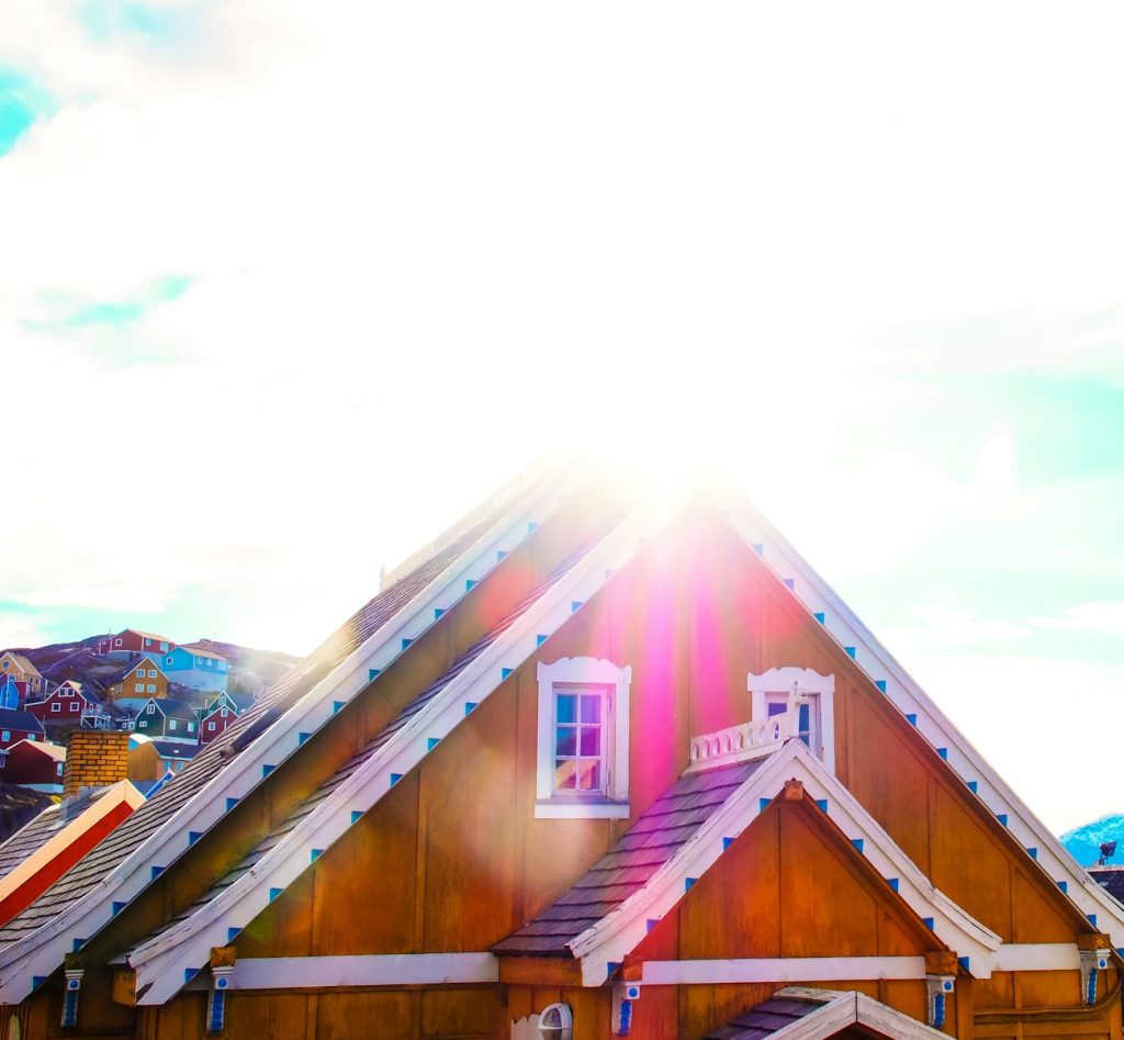 Maintenance et entretien pour la pérennité de votre maison en bois