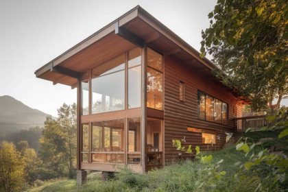 "Les tendances 2024 en architecture de maisons en bois contemporain"